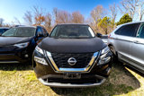 Used 2023 Nissan Rogue SV image 2