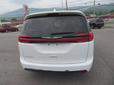 Used 2022 Chrysler Pacifica Touring-L image 4