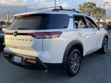 New 2025 Nissan Pathfinder SV image 4