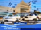 Used 2023 GMC Acadia AT4 image 2