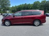 Used 2019 Chrysler Pacifica Touring-L image 4
