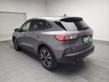 Used 2022 Ford Escape SE w/ SE Sport Appearance Package image 5