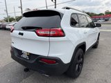 Used 2018 Jeep Cherokee Latitude w/ Altitude Package image 4
