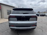 Used 2024 Chevrolet Traverse Z71 image 6