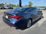 Used 2020 Toyota Avalon Limited image 3