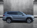 Used 2024 Volkswagen Atlas SE image 4