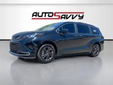 Used 2024 Toyota Sienna XLE Woodland Edition image 3