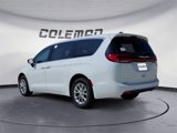 New 2025 Chrysler Pacifica Select image 3