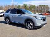 New 2025 Nissan Pathfinder Platinum image 2