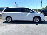 Used 2014 Toyota Sienna XLE image 4