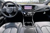 New 2025 Chrysler Pacifica Limited w/ Uconnect Theater Family Group image 5