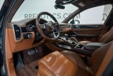 Used 2021 Porsche Cayenne Turbo w/ Assistance Package image 2