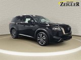 New 2025 Nissan Pathfinder Platinum image 3