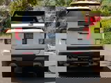 Used 2022 Ford Explorer XLT image 6