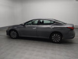 Used 2023 Nissan Altima 2.5 SV image 3
