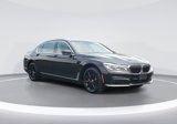 Used 2019 BMW 750i xDrive w/ Executive Package image 2