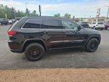 Used 2020 Jeep Grand Cherokee Laredo image 5