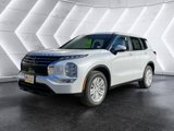 New 2024 Mitsubishi Outlander ES image 2