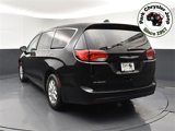 New 2025 Chrysler Voyager LX image 4