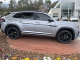 New 2025 Volkswagen Atlas Cross Sport SEL R-Line image 4