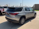 Used 2023 Chevrolet Traverse LT image 5