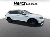 Used 2024 Volkswagen Tiguan SE image 2