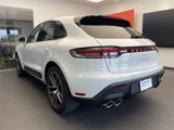 Certified 2024 Porsche Macan image 3