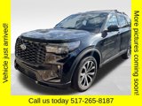 Used 2025 Ford Explorer ST-Line image 2