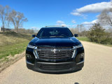 Used 2023 Chevrolet Traverse LT image 3