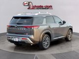 New 2025 Nissan Pathfinder SL w/ SL Premium Package image 5