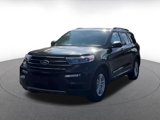 Used 2024 Ford Explorer XLT w/ Equipment Group 202A image 5