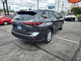 Used 2023 Toyota Highlander LE image 6