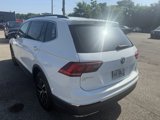 Used 2021 Volkswagen Tiguan SE R-Line image 3