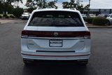 Used 2024 Volkswagen Atlas SEL Premium R-Line image 6