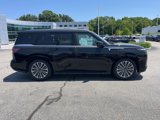 New 2025 INFINITI QX80 Luxe image 2