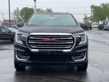 Used 2024 GMC Terrain SLT w/ Infotainment Package II image 2