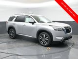 New 2025 Nissan Pathfinder Platinum w/ Cargo Package image 4