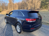 Used 2017 Kia Sorento AWD image 5