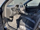 Certified 2025 Porsche Macan image 4