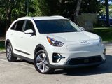 Used 2022 Kia Niro EX image 3