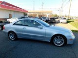 Used 2009 Mercedes-Benz CLK 350 Coupe image 2