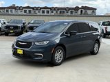 New 2025 Chrysler Pacifica Select image 4