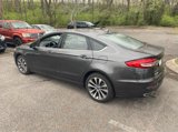Used 2019 Ford Fusion SE image 2
