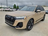 New 2025 Audi Q7 3.0T Prestige image 3