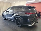 Certified 2023 Toyota Highlander XSE image 3