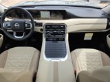 New 2025 Nissan Armada Platinum Reserve image 5