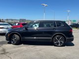 Certified 2022 Volkswagen Tiguan SEL R-Line image 2