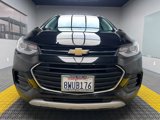 Used 2021 Chevrolet Trax LT w/ LT Convenience Package image 3