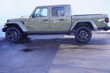 New 2025 Jeep Gladiator Sport image 3