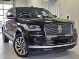 Used 2023 Lincoln Navigator Reserve image 2
